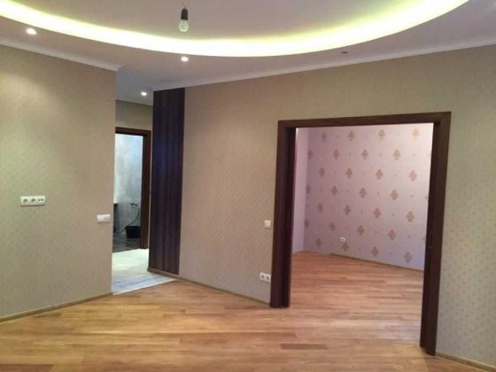 Продаж 2-к квартири по вул. В.Вінниченка / Коцюбинського, Сталінка Київ