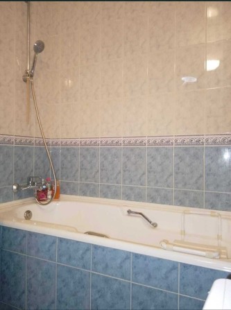 Продам 2-х кімн. кв-ру, Академмістечко , вул. Єфремова 19-А : - фото 1