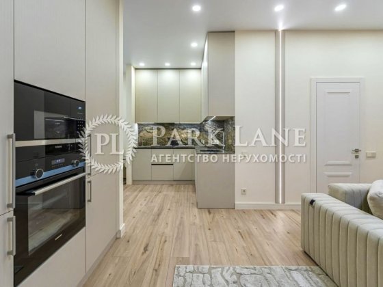 3-кімн., ЖК Володимирський Антоновича Василькіська ст.м.Палац Україна Киев