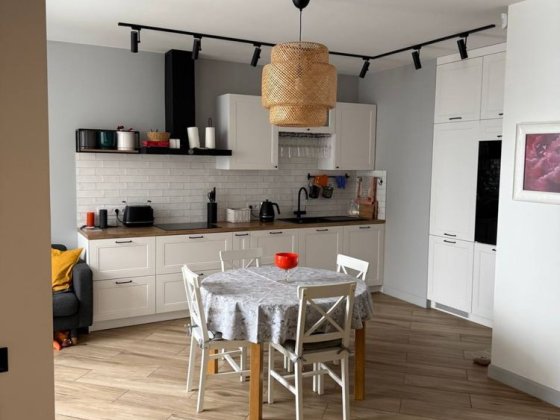 Місто квитів ,4-х кімн ,Квартира видова з новим  ремонтом Київ