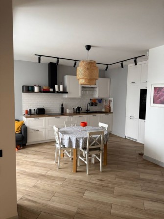 Місто квитів ,4-х кімн ,Квартира видова з новим  ремонтом - фото 1