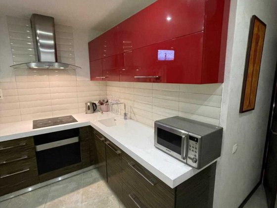 Продам отличную 3х ком квартиру , метро Ботанический сад! Харьков