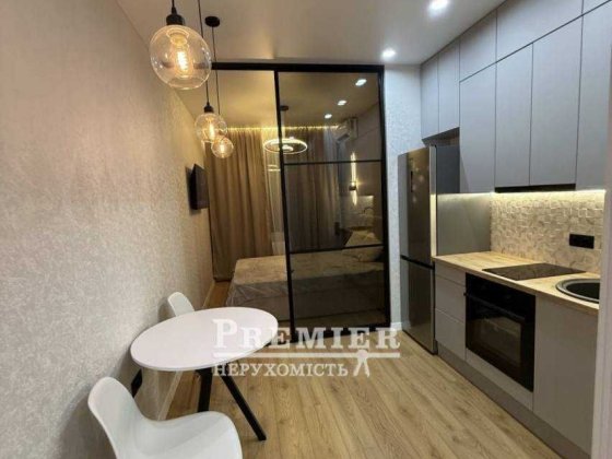 1 комнатная квартира 33 м2 с Ремонтом 5 Фонтана ЖК Акрополь Одесса