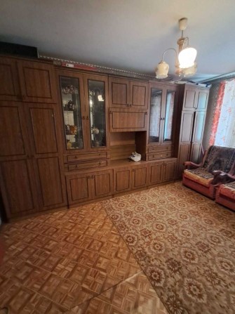 Продам квартиру в жилом состоянии в кирпичном доме. - фото 1