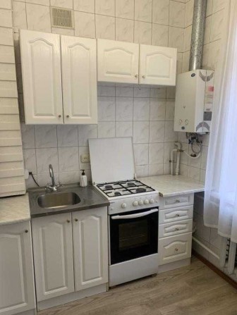 Супер варіант! Продам! 2-х кв. біля м. Наукова. - фото 1