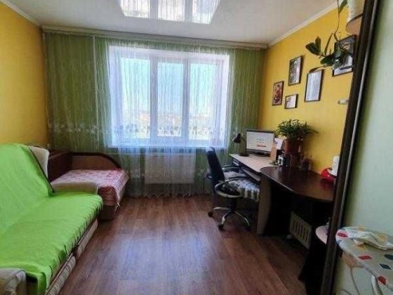 Продам гостинку с ремонтом вблизи метро Ак.Павлова Харьков