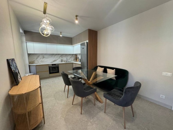 Продам квартиру ЖК Радужный Новые дома Дворец спорта - фото 1