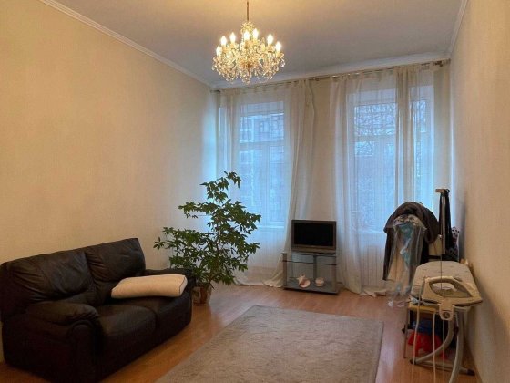 Продам велику 3-кімнатну квартиру з капітальним ремонтом на Черемушках Одеса