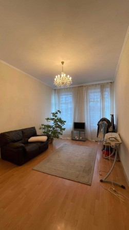 Продам велику 3-кімнатну квартиру з капітальним ремонтом на Черемушках - фото 1