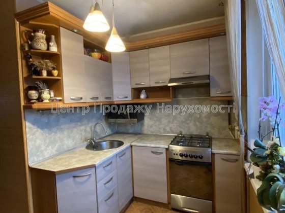 R8 Продам 3к. квартиру в районі метро Метробудівників Харків