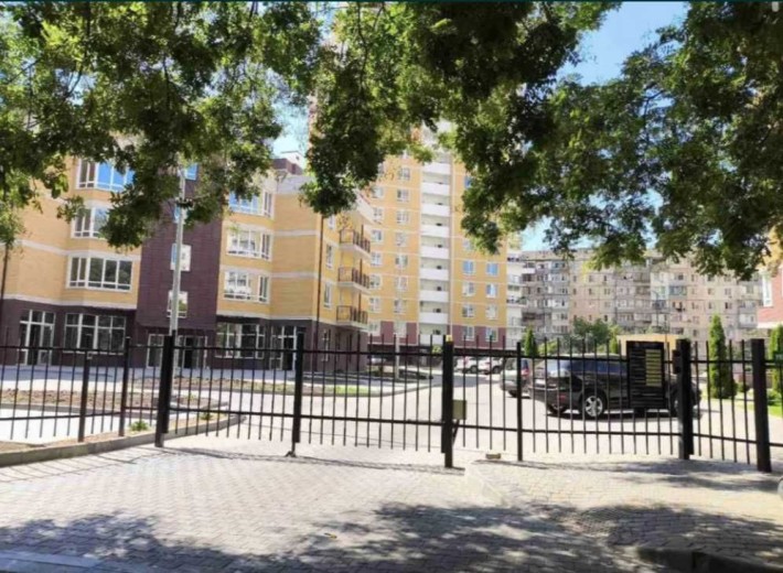 Продам  квартиру в жк Сан сити на ул.Бочарова - Закрытый комплекс - фото 1