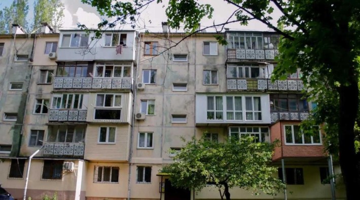 Продам 3-комнатную квартиру, Черёмушки. Радостная / Дом мебели - фото 1