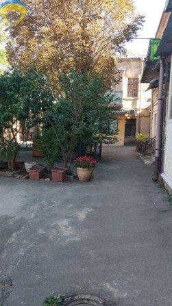 Продам компактну 1-кімнатну квартиру біля Нового ринку!вул. Ніжинська - фото 1