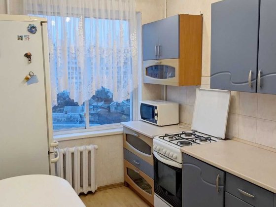 3 комнатная квартира с ремонтом 63м рядом с Киевским рынком Одесса