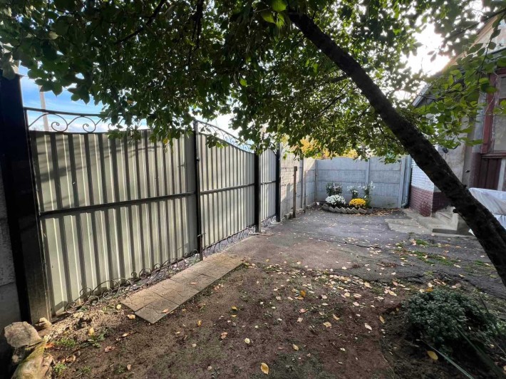 Продам 2кв 55м2 свій двір Олексіївка Перемоги Клочківська єВідновлення - фото 1