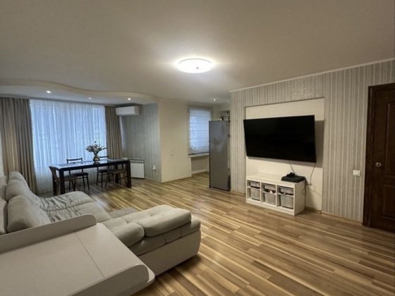 Продам свою 4-комнатную квартиру Новые Дома | 101 м² | 1 этаж Харків