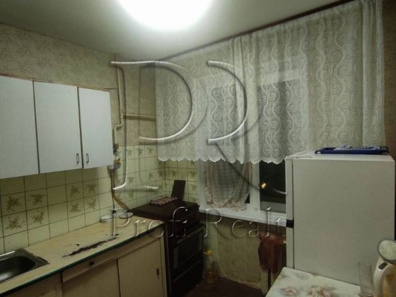 Продаж 2 кімн. квартири за адресою Семьї Сосніних 12 Київ