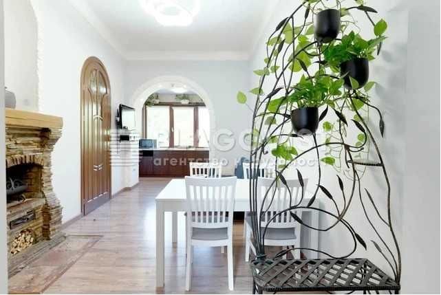 Продаж! 2-к квартира з ремонтом, вул. Межигірська - фото 1