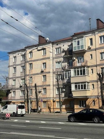 БЕЗ% Продаж 1-к кв-ри Салон краси Шулявська метро 3 хвилини Довженка - фото 1