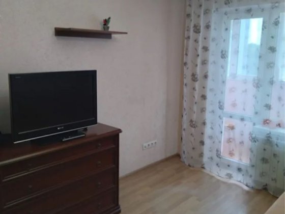 Продаж 1-кімнатної  квартири 28 км по вулиці Платона Майбороди 5/9 Киев