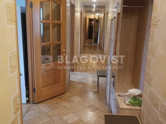 3-кім Перемоги просп., 18  4-й поверх ст. м Політехнічний інститут Київ