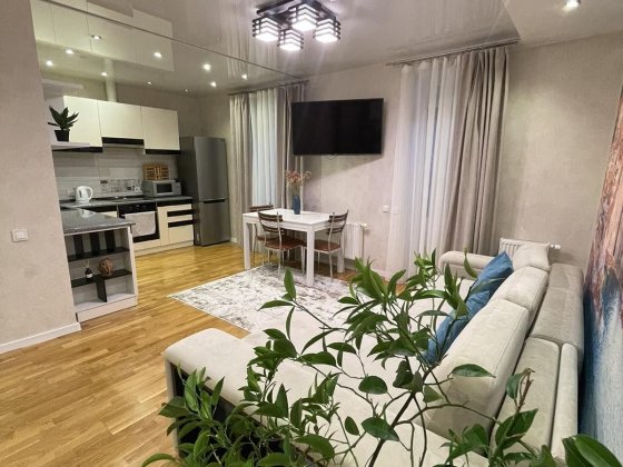 Продам під Є-відновлення, Є-оселю видову двохкімнатну квартиру в Києві Киев