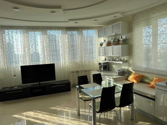 Святошин, М.Руденко 14Д (Кольцова), 3к квартира, 87 кв.м. 152000 у.о. - фото 1