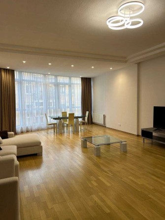 Продаж 3к165м2 вул Бульварно-Кудрявська Львівська Площа - фото 1