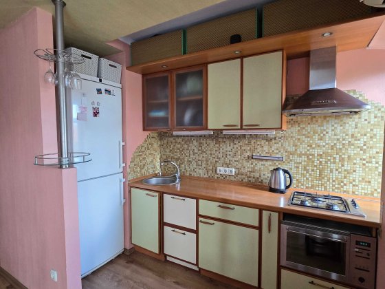 Подол! Куренівка!Продажа, 3-х кімн. вул.Кирилівська,117, 64м2 Киев