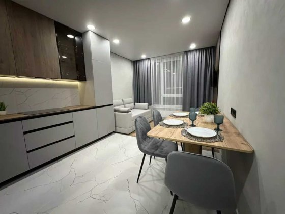 Варшавський 3 однокімнатна квартира  з ремонтом без % Киев