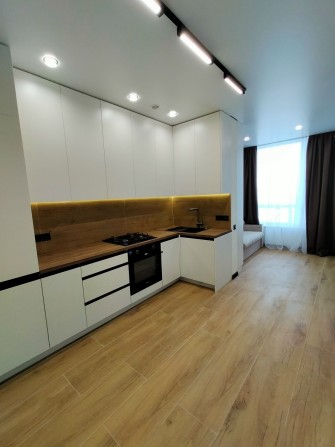 Продам класну 2 кімнатну квартиру в ЖК Петрівські Липки. - фото 1