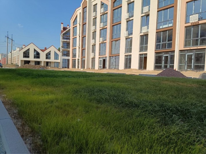 Продажа Евродвушки  56м2 с Двориком с.Святопетровское - фото 1