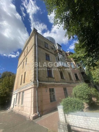 Продаж квартири 140 кв.м.  Іллєнка Юрія (Мельникова), 53а, "сталінка" - фото 1