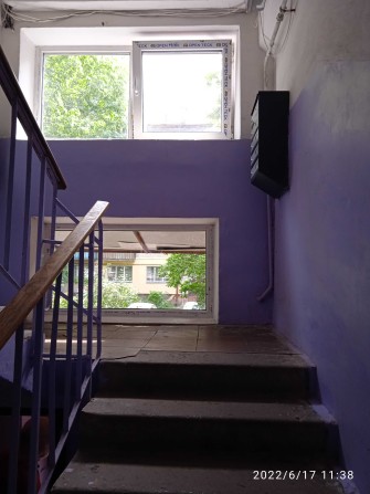 Хозяин.Срочно.Продаю 2х комн квартиру Нивки.Оплата только за наличные. - фото 1