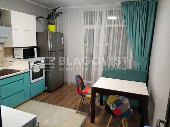 3к.Метро Нивки-5хв. Берестейський просп. (Перемоги просп.), 65б, Киев