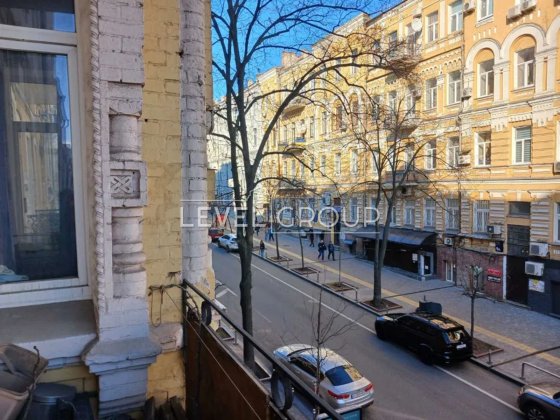 Продаж 3к квартира в центрі | Царський будинок, вул. Чикаленка Киев