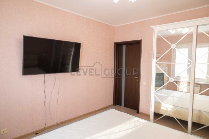 Продаж 2-кімн квартири, ремонт,Мостицький масив,прт Європ.Союзу 76кв.м - фото 1