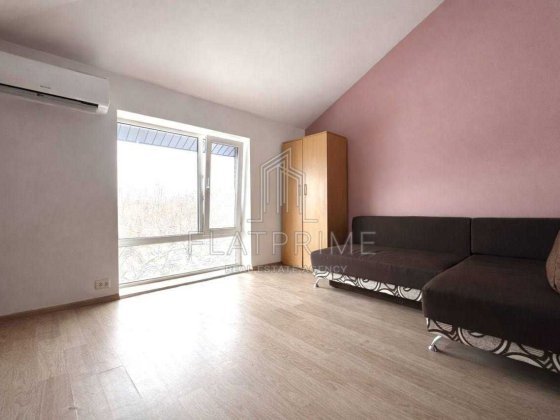 Продаж Київ однокімнатна Солом'янський метро Політехнічний інститут Київ