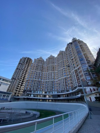 Продам квартиру Київ, Хмельницького Богдана вул. - фото 1