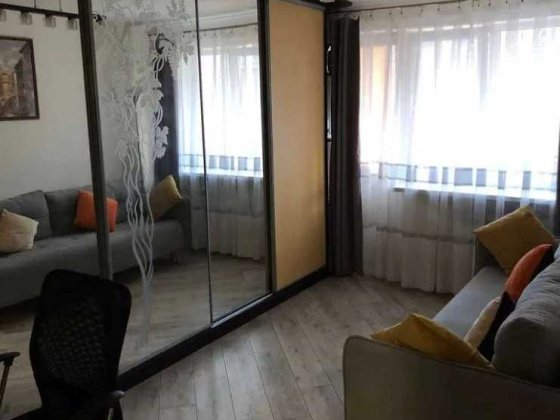 Затишна 2-кімнатна по вул. Солом'янська Киев