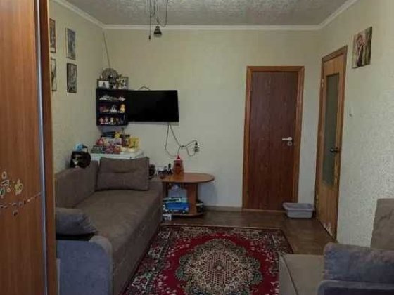 Продаж 4 кім на вул Прилужна 14 Киев