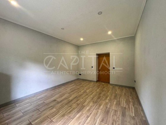 Продається двокімнатна квартира Київ