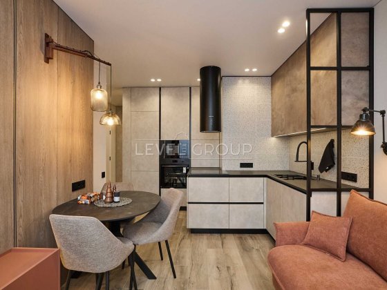 Без% Продаж 1-к квартири з дизайнерським ремонтом, ЖК Варшавський 3 Киев