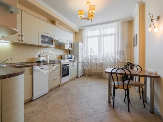 Продаж квартири з ремонтом Богданівська, 7а  М.Вокзальна  Університет Київ