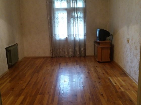 2-х комнатная сталинка, 64м. (переоборудована в 3-х комнатную) Чумака Київ