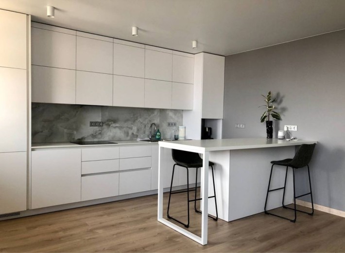 Продаж стильної 2х кімнатної квартири - фото 1