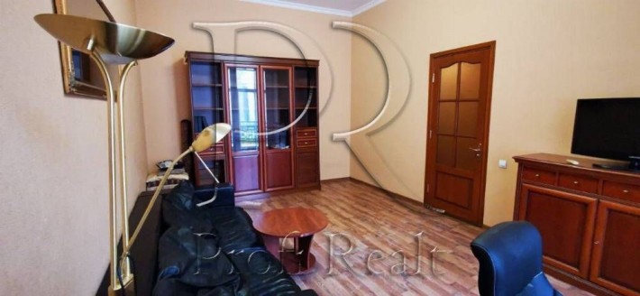 Продаж 2-ух кімнатної квартири, центр, Саксаганського, Царський Будино - фото 1