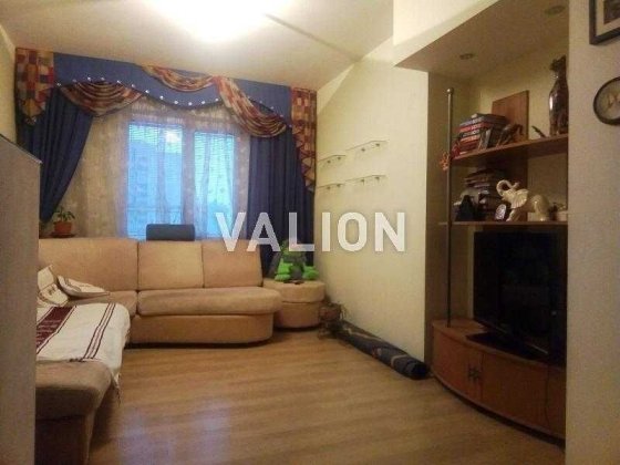 Продам 3 кімнатну квартиру. Голего 12. Караваєві Дачі. Держпрограми. Київ