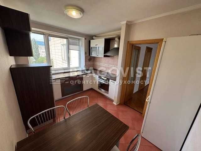 Продам 3-кімн.квартиру Іллєнка Юрія (Мельникова), 63   70 кв.м - фото 1