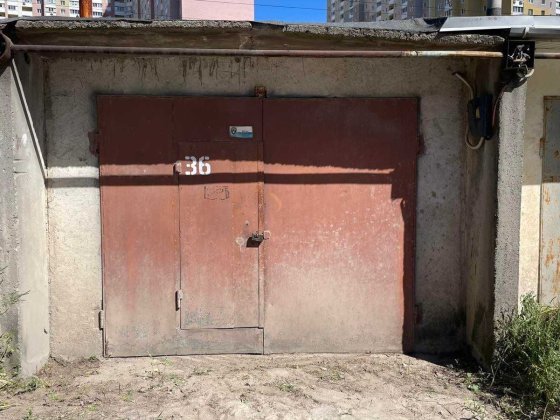 Продам гараж м.Вишгород  гаражний кооператив Лісний Вышгород